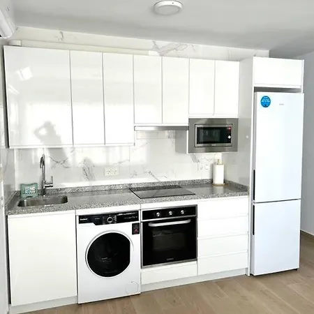 Apartment Beautiful & Shiny Malaga