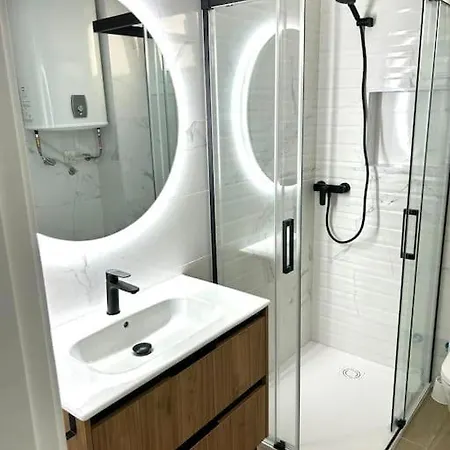 Beautiful & Shiny Apartment Malaga