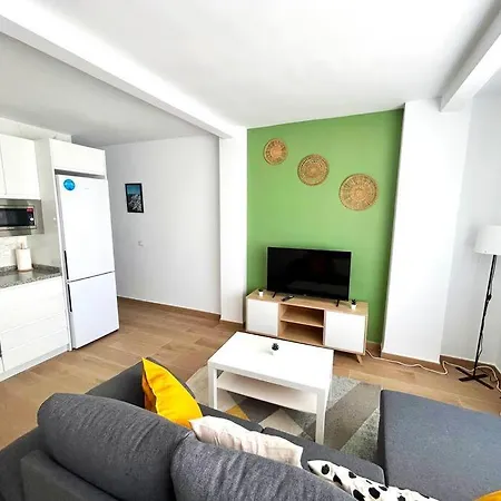 Beautiful & Shiny Apartment